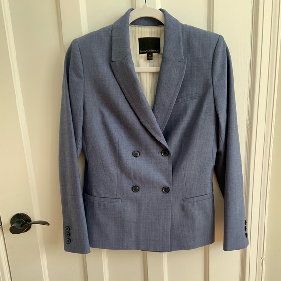 Banana Republic Wool Double-breasted Blazer - Picture 2 of 9